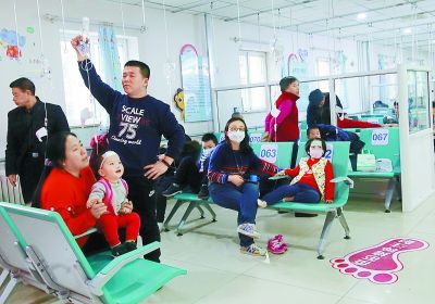 「北京日报」流感高发季到来 首儿所日门诊量已破8000