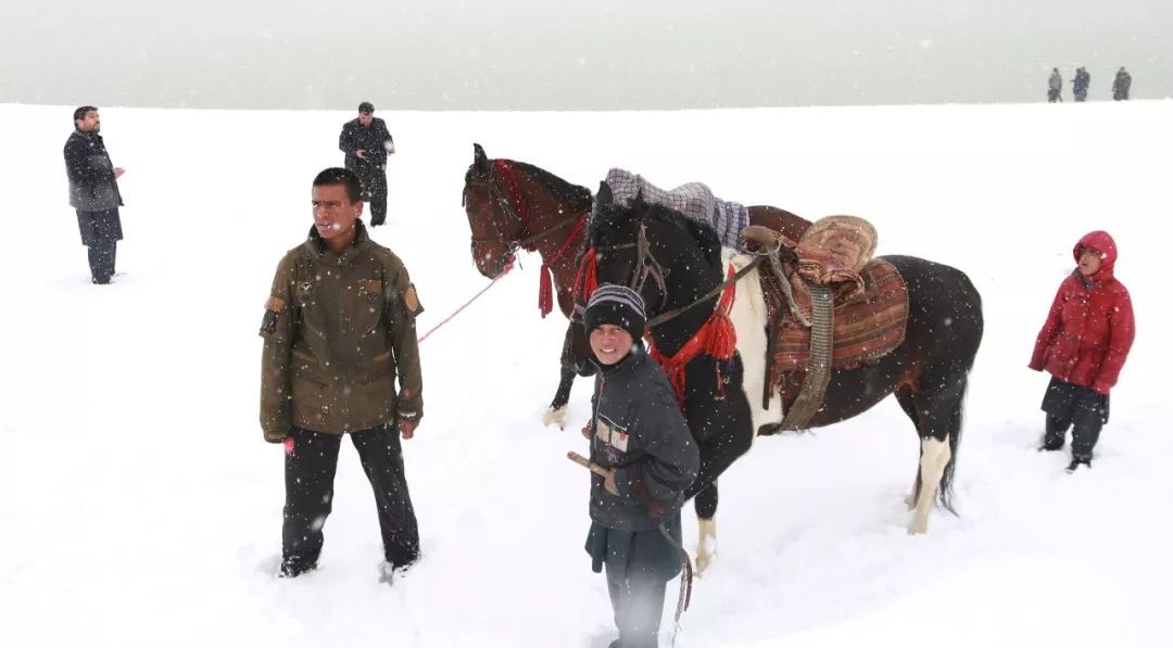 「新华社」这个国家的人超爱下雪！原因却太扎心了……