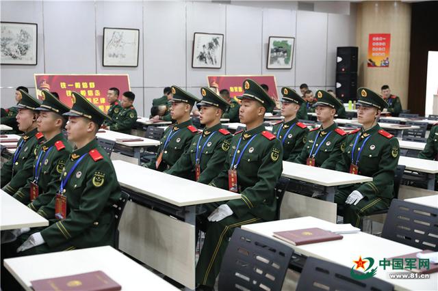 「中国军网」春运首日，橄榄绿再次温暖了归乡游子