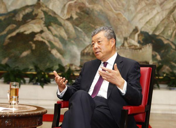参考消息：中国驻英大使：英国放弃与华为5G合作将是巨大损失