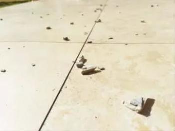 「台海网」好险！三明一小区草坪空降菜刀，吓坏住户