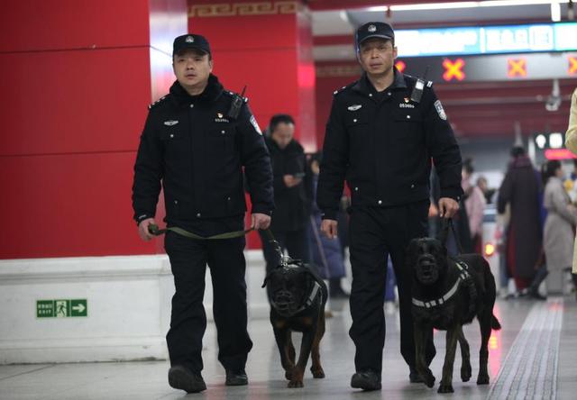 「北京日报客户端」公交警方：日均投入警力3000余人次 确保春运平安出行