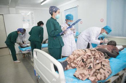 「中国军网」中国第7批赴马里维和医疗分队紧急救治遇袭批量伤员