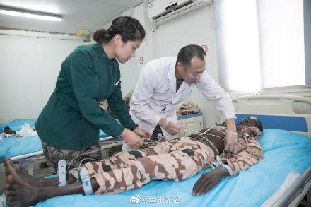 「中国军网」中国第7批赴马里维和医疗分队紧急救治遇袭批量伤员