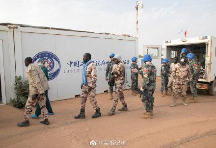 「中国军网」中国第7批赴马里维和医疗分队紧急救治遇袭批量伤员
