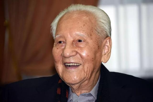 【中国侨网】致敬！黄旭华、曾庆存获2019年度国家最高科学技术奖