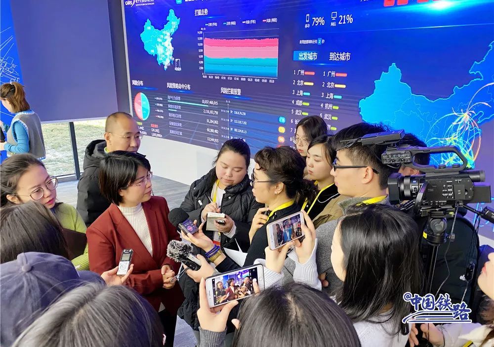 【新华网】火车票一秒抢光背后......