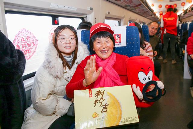 [长安街知事]守望相助庆团圆为了“让爱吉时回家”我们倾尽全力