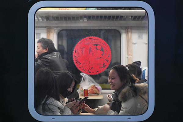 「澎湃新闻」1月12日全国铁路预计发送旅客1150万人次