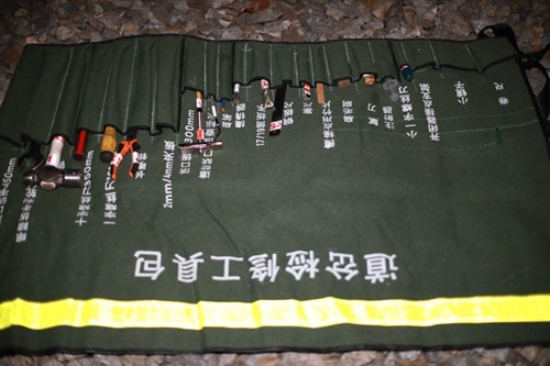 [经济日报-中国经济网]揭秘铁路信号工的“出诊”神器