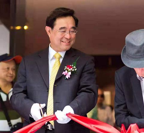 环球网：听听，他们并没有对两岸及未来失去信心。