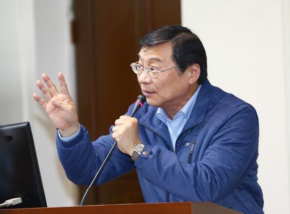 文汇报@国民党中常委林荣德代理党主席