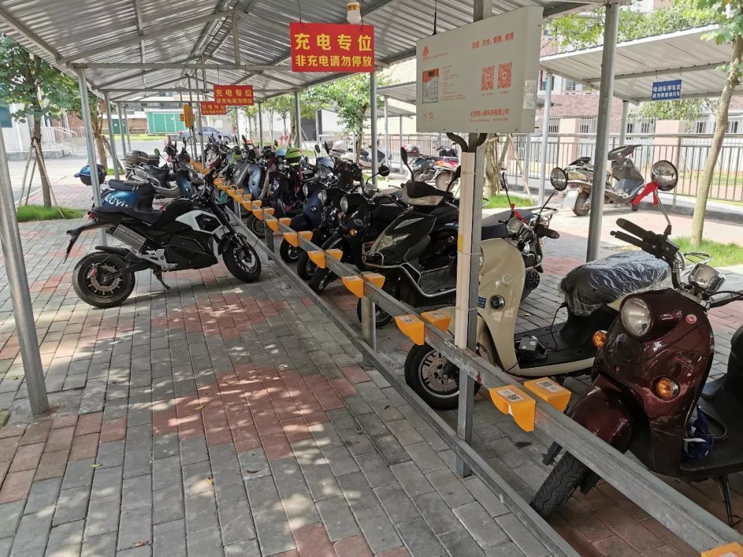 南宁人常用的电动车智能充电桩,原来是广西一高校学生发明的!