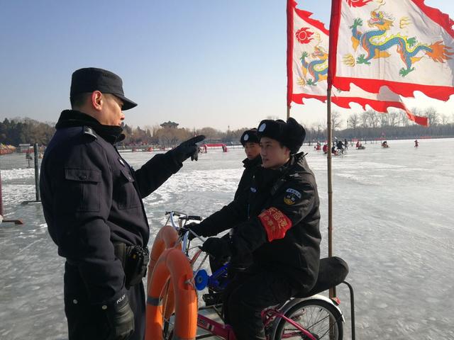#北京日报客户端#丢手机丢孩子……多部门巡检冰雪场，警方提示勿忘安全