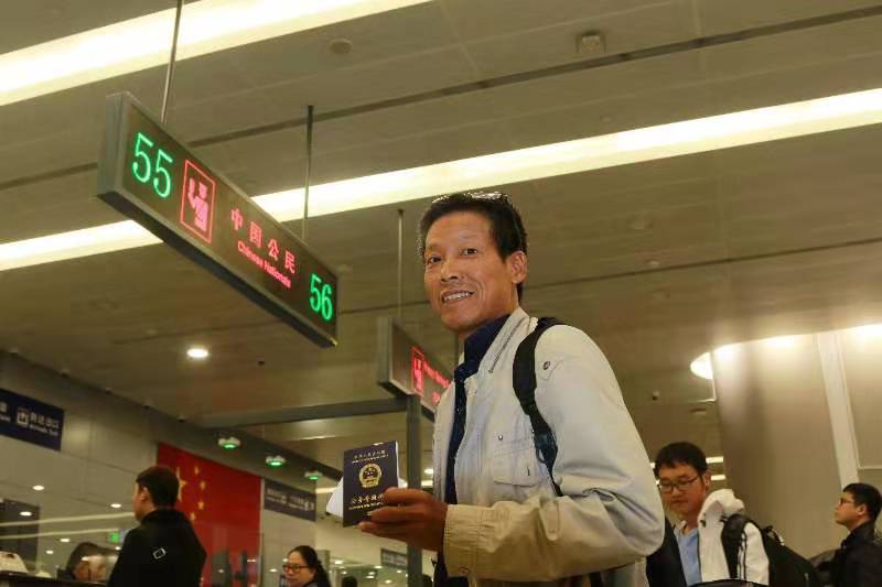 「文汇报」日均11万+！春运首周，浦东机场口岸频现出入境客流高峰……