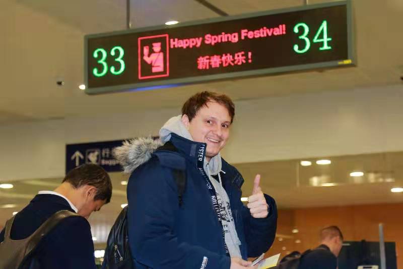 「文汇报」日均11万+！春运首周，浦东机场口岸频现出入境客流高峰……