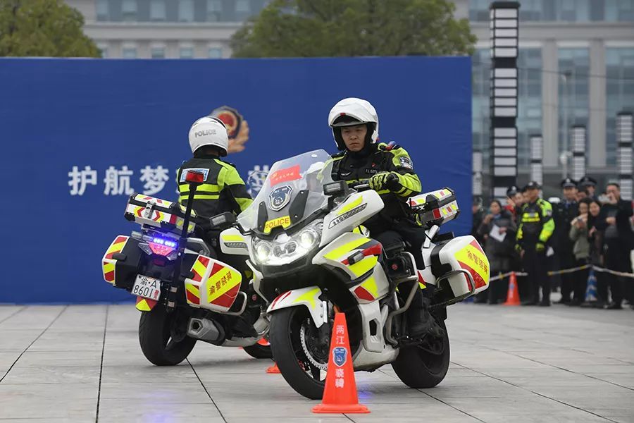 重庆交警摩托车型号图片