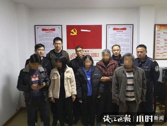 南国早报■父母吵架，3岁女孩被红薯摊贩抱养！十年后重逢家人，她却说…