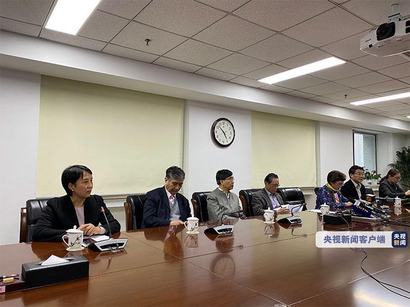 #央视新闻客户端#新型冠状病毒如何防控？是否会重复SARS疫情？专家解读