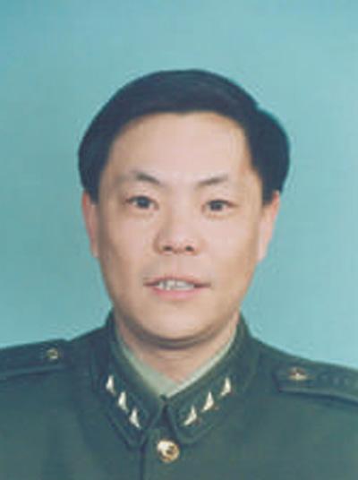 人民网：抓捕罪犯 从未退缩