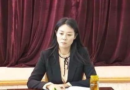 [政事儿]“搞权色交易”的女副市长获刑12年，揭发他人立功