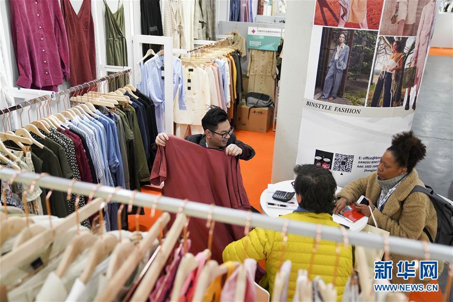 新华网：中国纺织品服装贸易展览会春季展在纽约举行