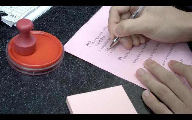 上观新闻■石库门里过大年，“红色行走”考考你，二大会址、渔阳里、甲秀里等串起一条“寻宝线”