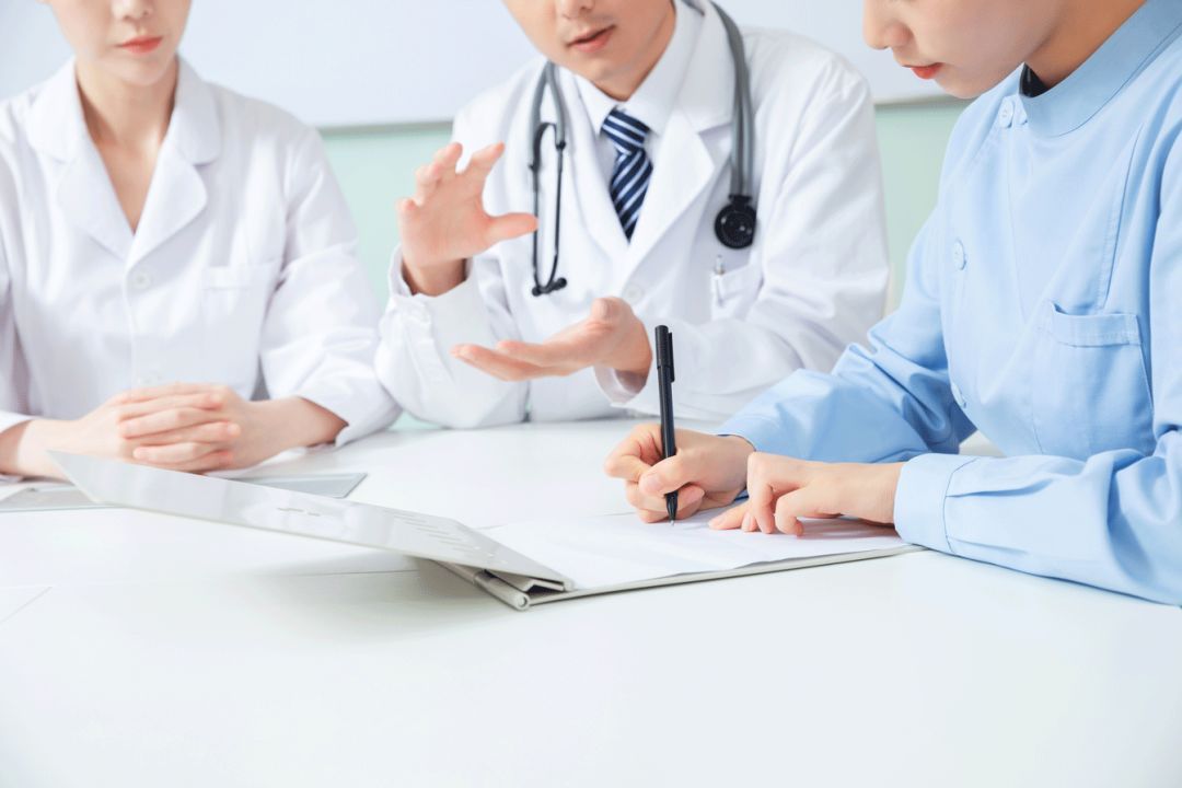 [共青团中央]“你都是个大学生了，教教小孩没问题吧”