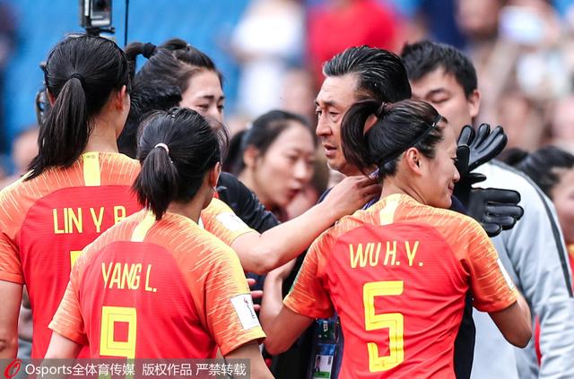 【澎湃新闻】奥运军团巡礼｜中国女足：褪去强队身份，我们的胜利全靠拼