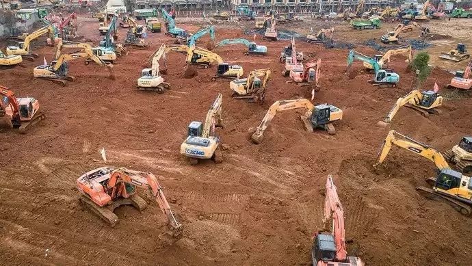 武汉发布：官宣！700至1000个病床，不毗邻水源地：火神山医院将于2月1日建成