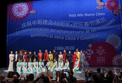 【文汇报】中国的春节 世界各地欢乐共欢享