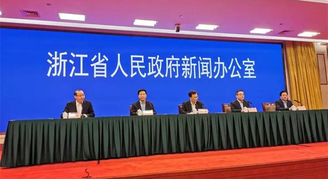 【文汇报】浙江已有1例治愈出院，全省未来4天医药外科口罩缺400万只、医用防护服缺近2万件