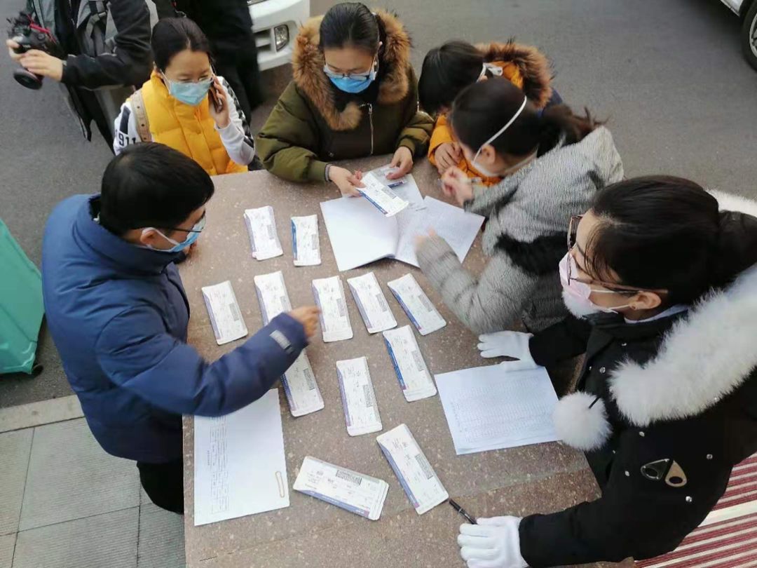 光明日报■北京市属医院医疗队集结，驰援武汉