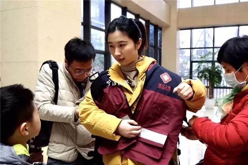 【女性之声】致敬巾帼逆行者！请你们平安归来！