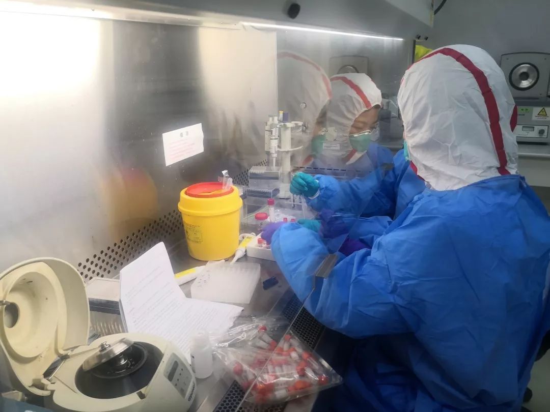 #健康中国#【你有多美】过年本该回到家人身边，但他们做了同样的决定