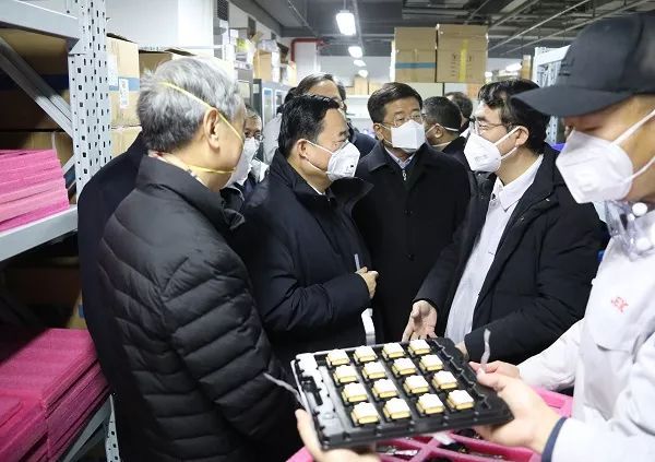 「国资小新」郝鹏深入中央企业调研指导 强调为打赢疫情防控阻击战作出积极贡献