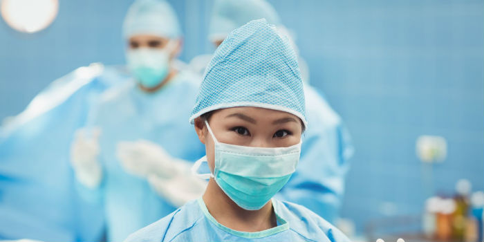 经济观察报：工信部回应口罩告急：产量一天超800万 正从绿色通道抵达各省