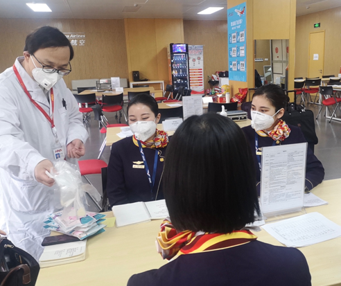 [文汇报]金鹏航空航医自述：坚守只为让空勤安心上岗，让旅客放心出行