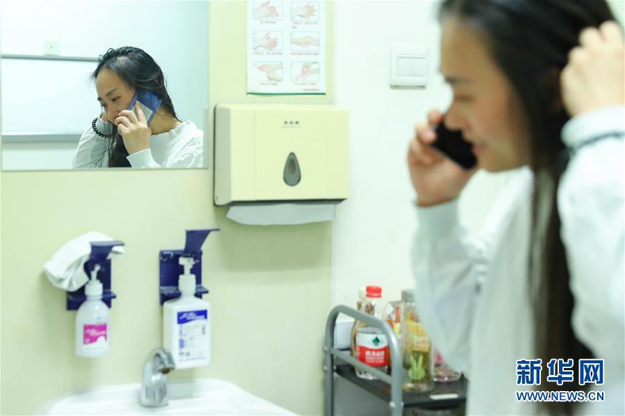 「新华网」北京协和医院发热门诊：抗击疫情的防线