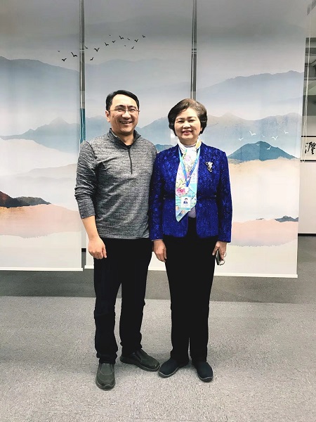 【文汇报】儿子眼里的李兰娟院士：她一直都没有抛弃自己医生的身份