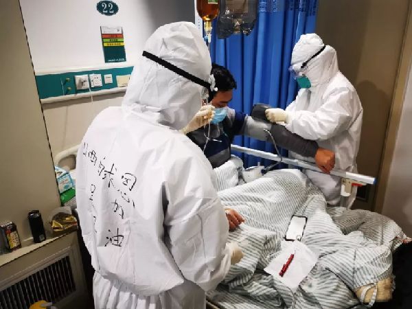 健康中国@【你有多美】“走廊的尽头，就是黎明”