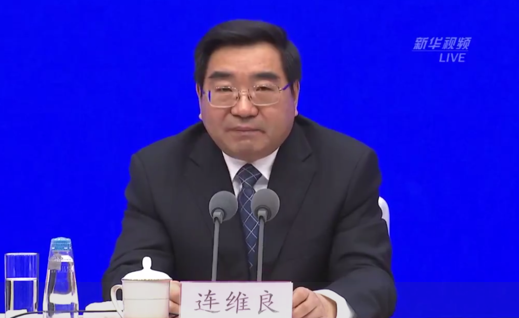 [文汇报]国家发改委副主任：在严格落实防控措施的前提下有序复工复产