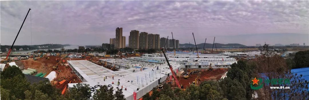 军报记者■现场直击丨走进武汉火神山医院建设现场