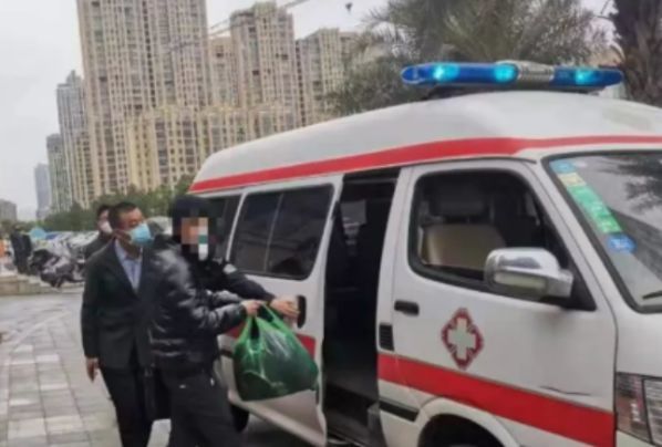 法制日报：气愤！隐瞒病情致百余人密切接触、居家隔离却放肆逛街、瞒发热咳嗽症状欺骗走访调查人员……