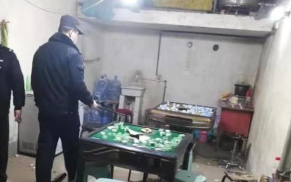 法制日报：气愤！隐瞒病情致百余人密切接触、居家隔离却放肆逛街、瞒发热咳嗽症状欺骗走访调查人员……