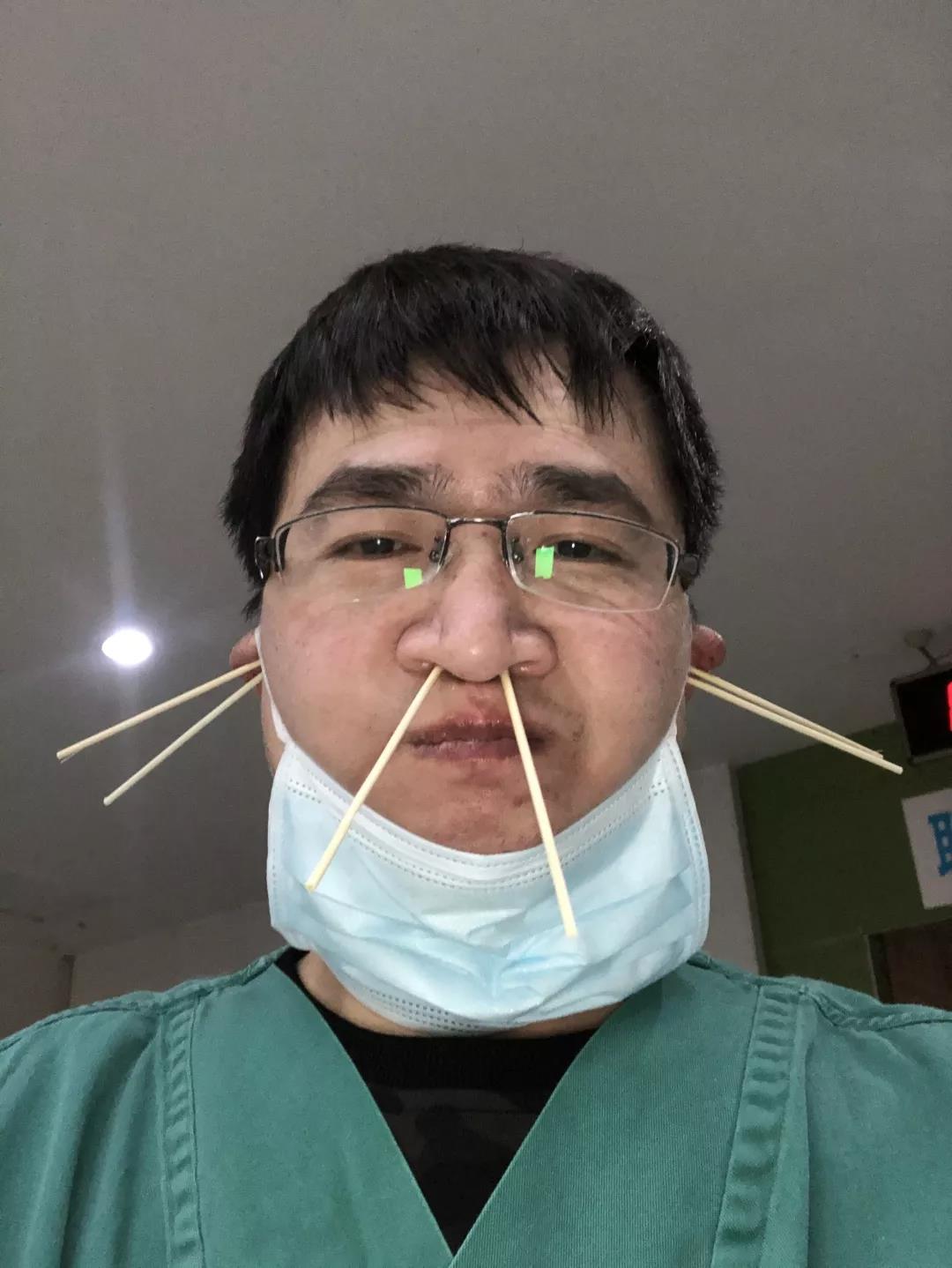 武汉前线日志216根棉签插上头让酒精在耳道鼻腔多呆一会儿