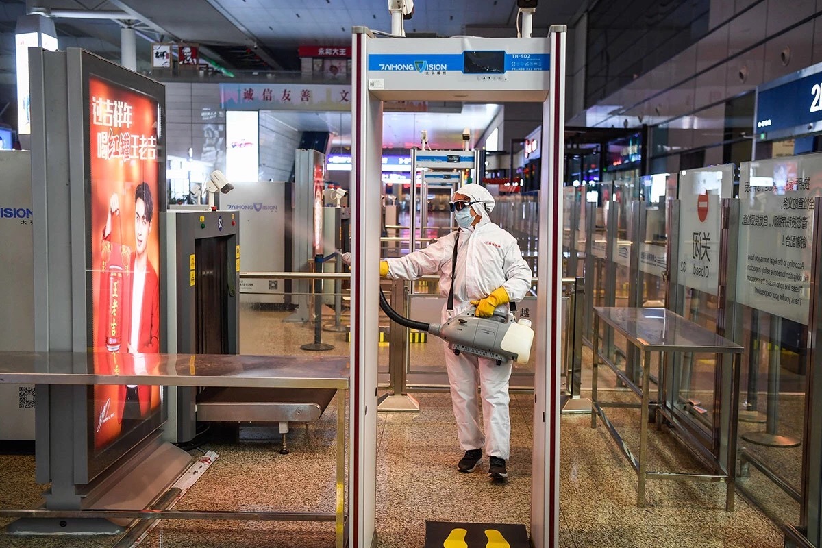 虹桥火车站测温点全部调整为专业医护人员需通过两层检测虹桥商务区