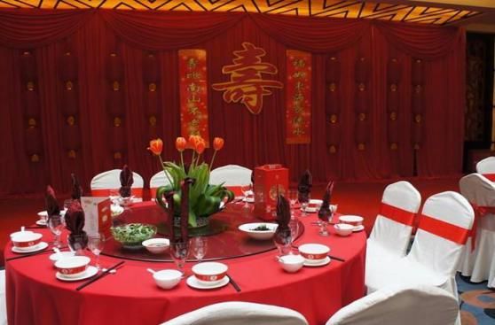 法制日报：气愤+2！电梯内故意乱抹口水，身为医生却隐瞒病情致多人隔离，卖假口罩发国难财……