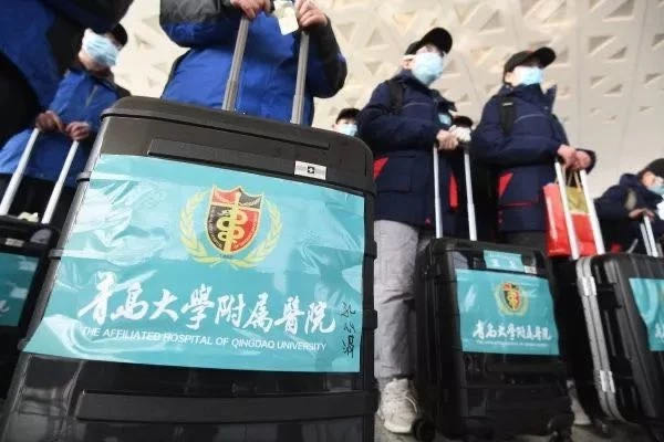 「文汇报」这一天我们看见，5000余名精锐之师从四面八方赶来，为一个目标集结