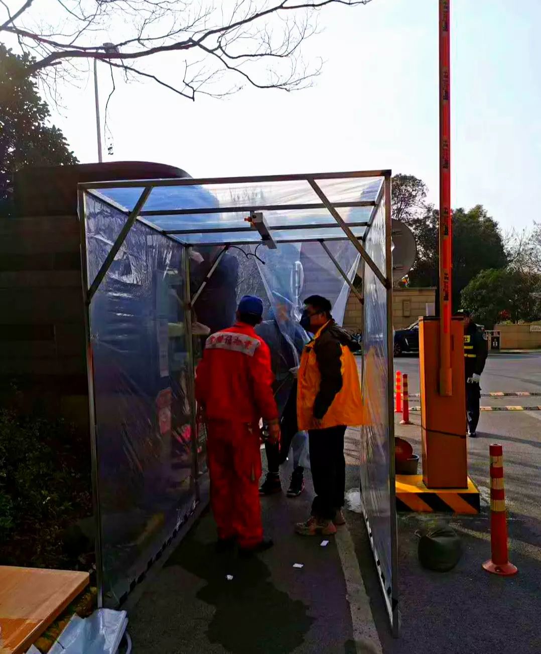 文汇报：震惊！小区、街面这样消毒不仅无用！而且有害！